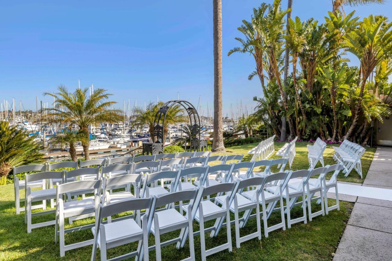 Western Island Palms & Marina Hotel 3*