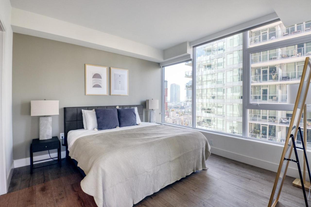 Gaslamp 2br W Gym Sauna Wd Nr Shops San-1 * San Diego