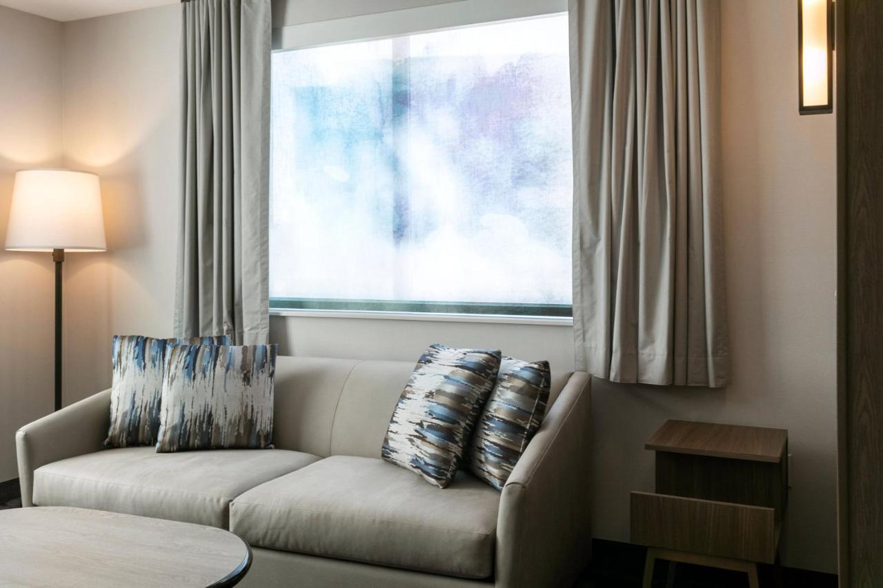 Fairfield & By Marriott Pacific San Diego