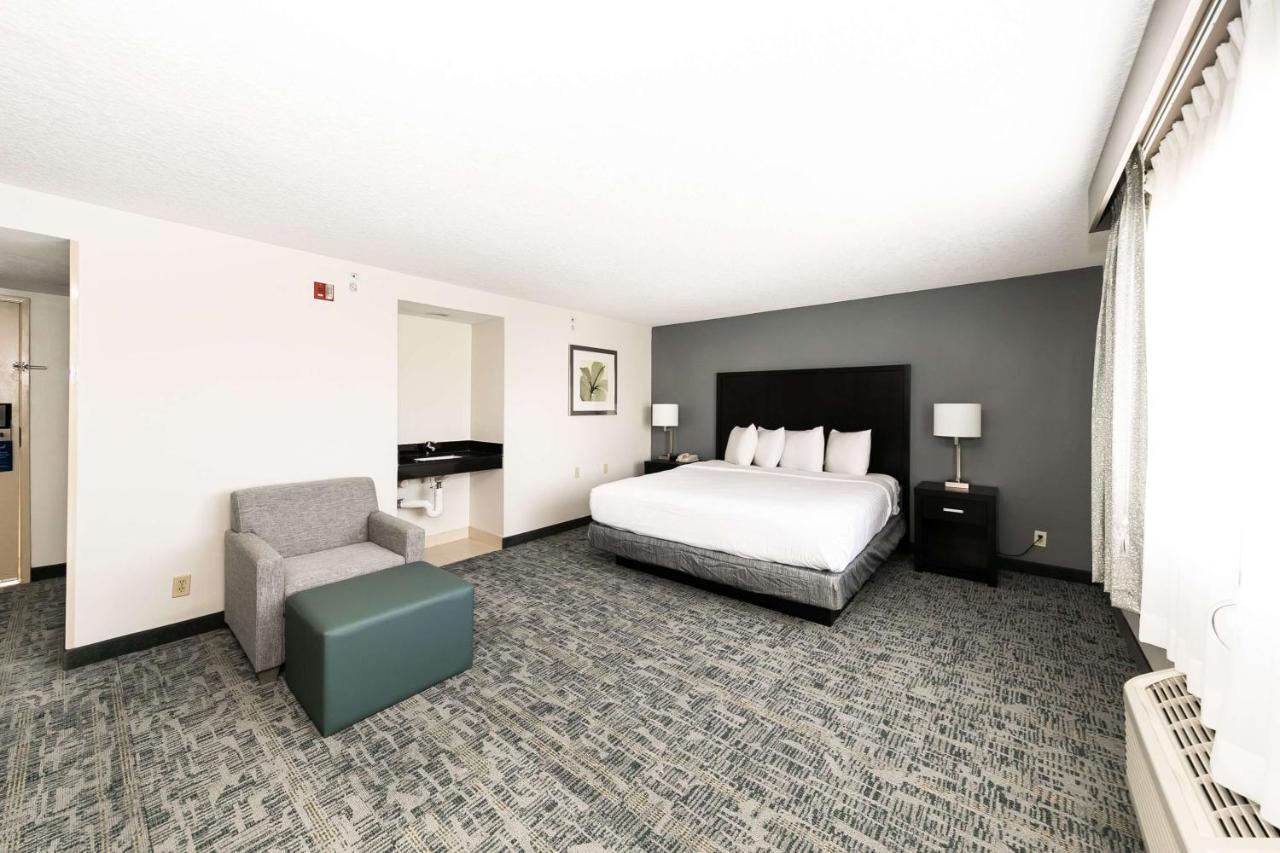 Hotel Western & Zoo -seaworld Area