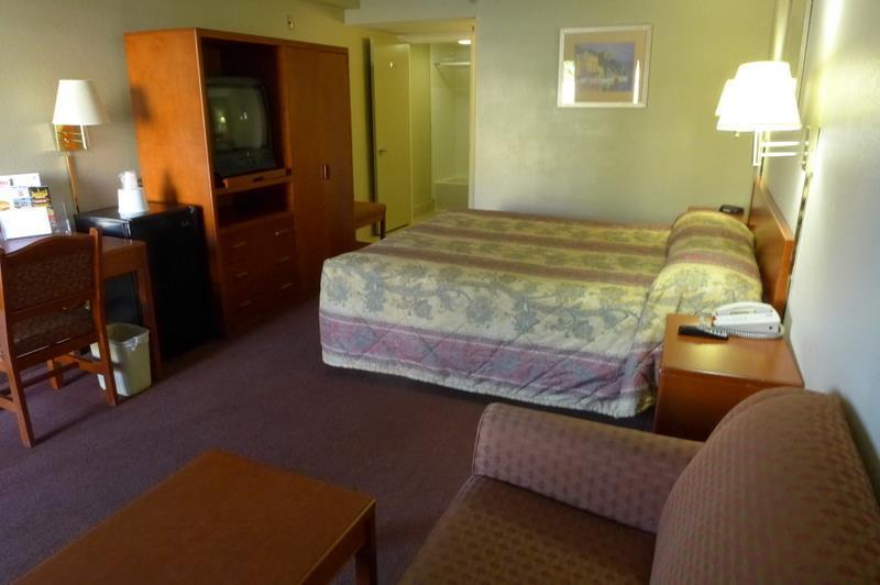Comfort Sea World Area Inn 3*