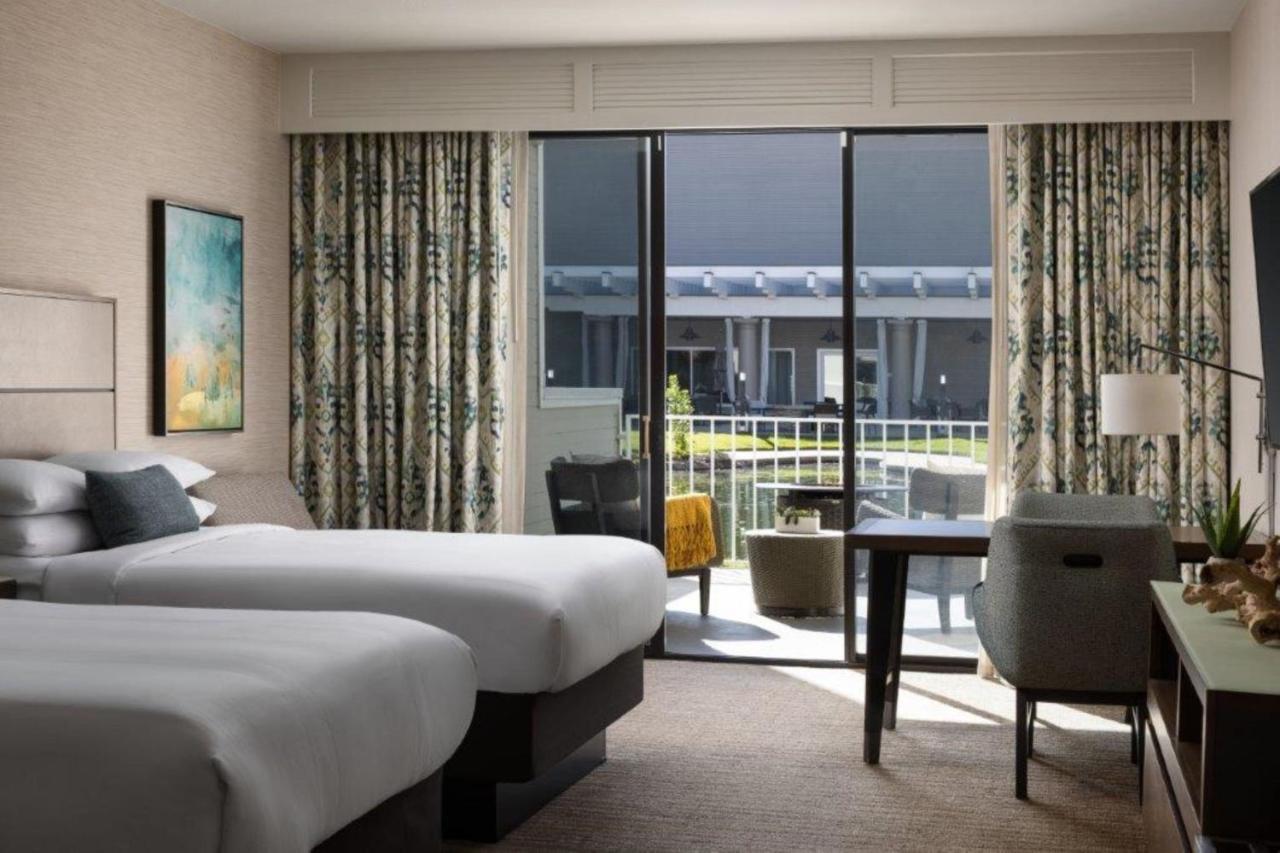 Coronado Island Marriott & 4*