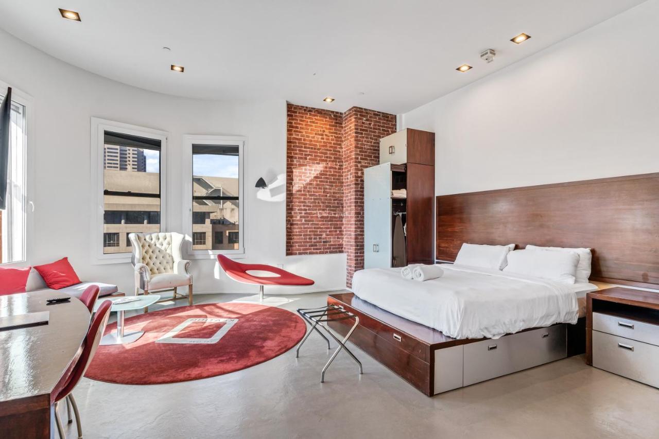 Keating Hotel