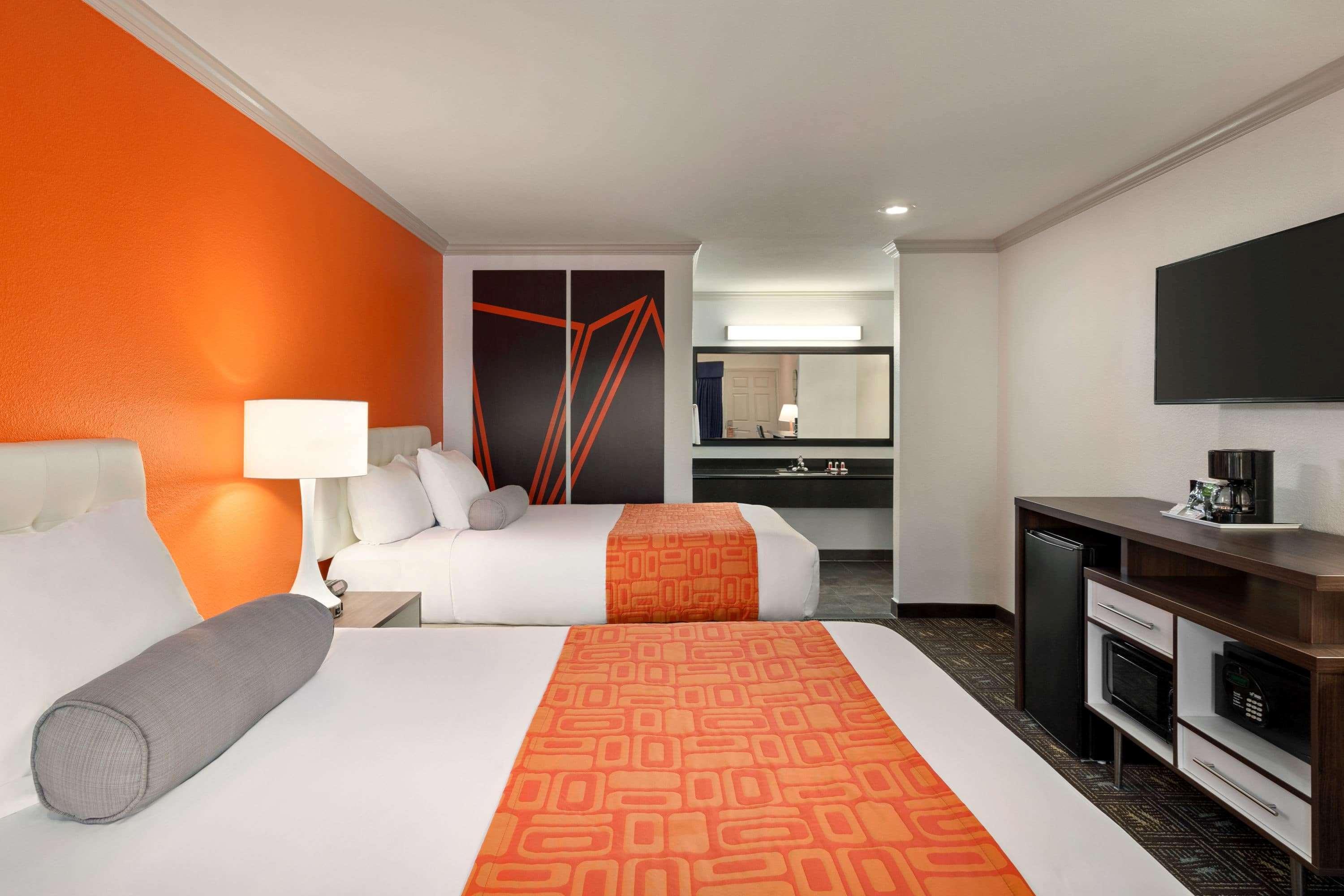 Howard Johnson - Sdsu - State Hotel 2*