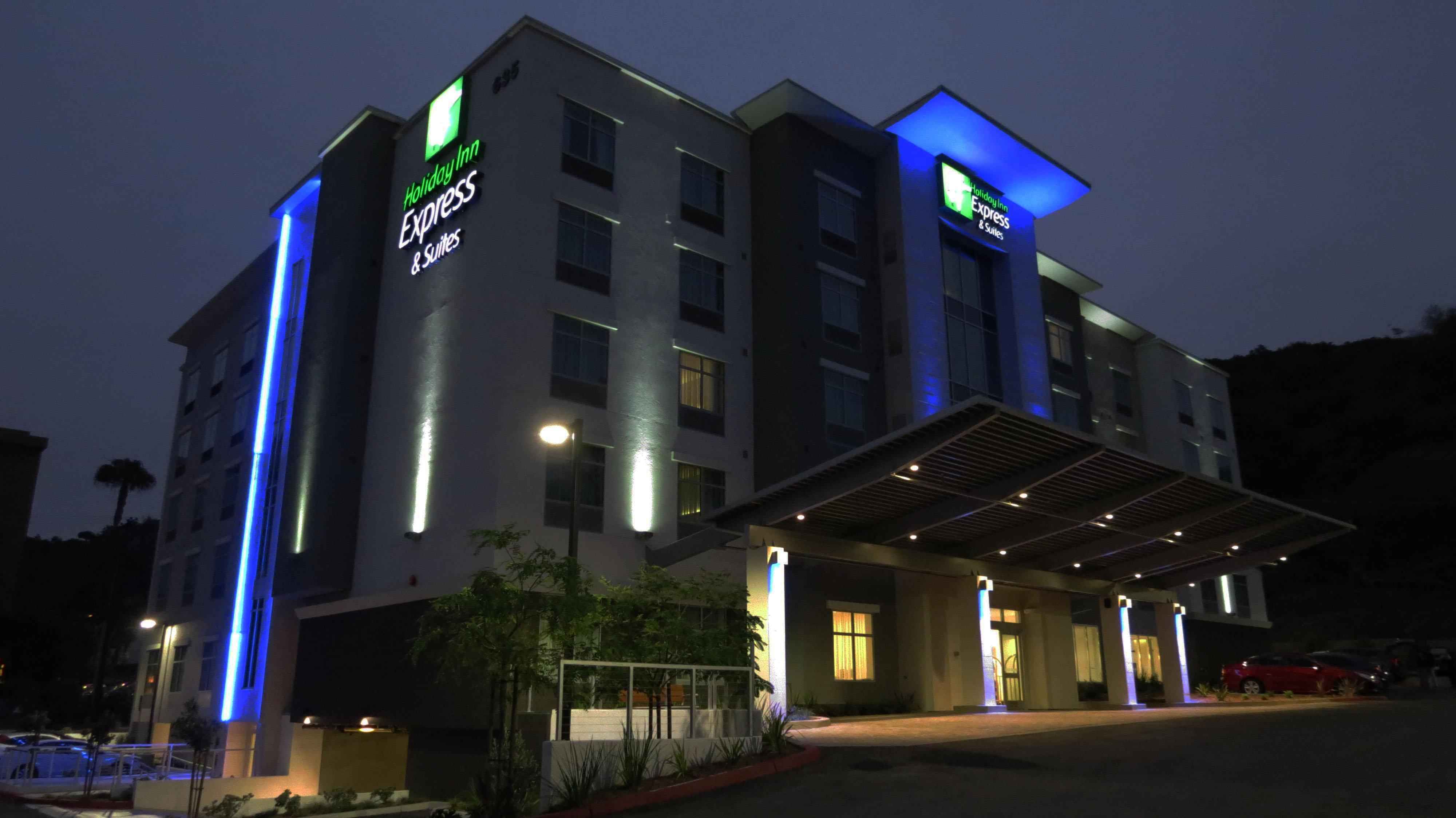 Express & - Mission Valley By Ihg 3*