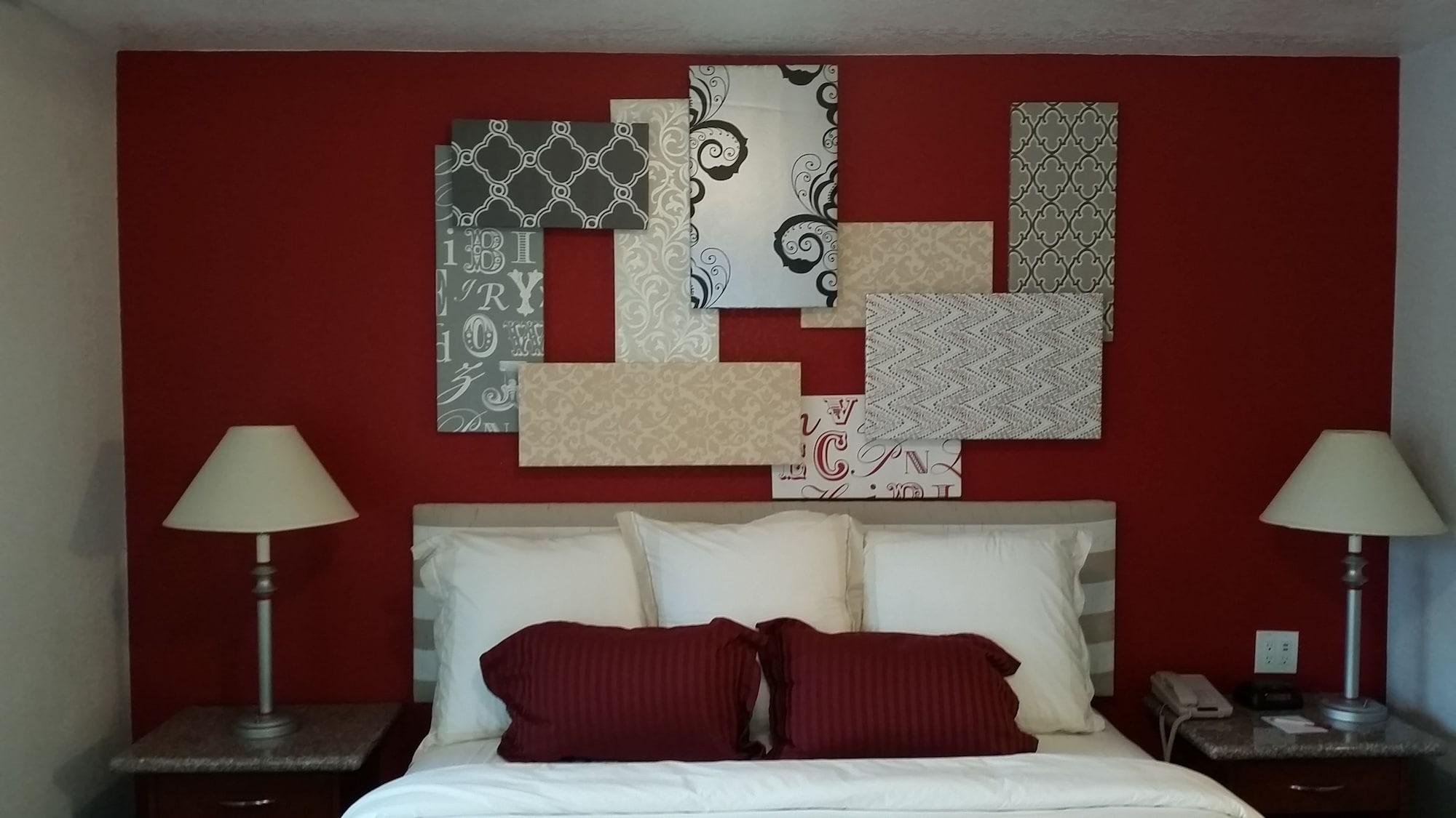Hotel Ramada By Wyndham Near Seaworld / Mission 2*