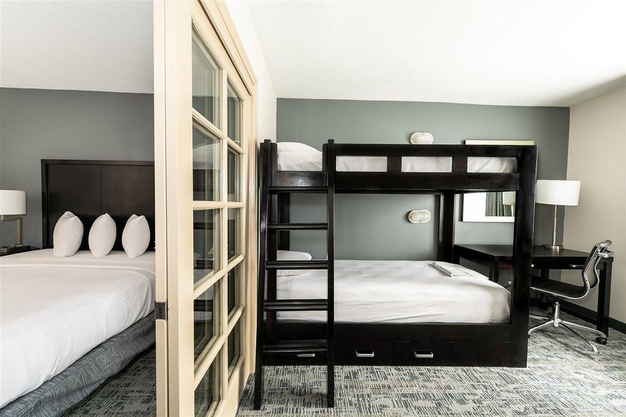 Hotel Western & Zoo -seaworld Area 3*
