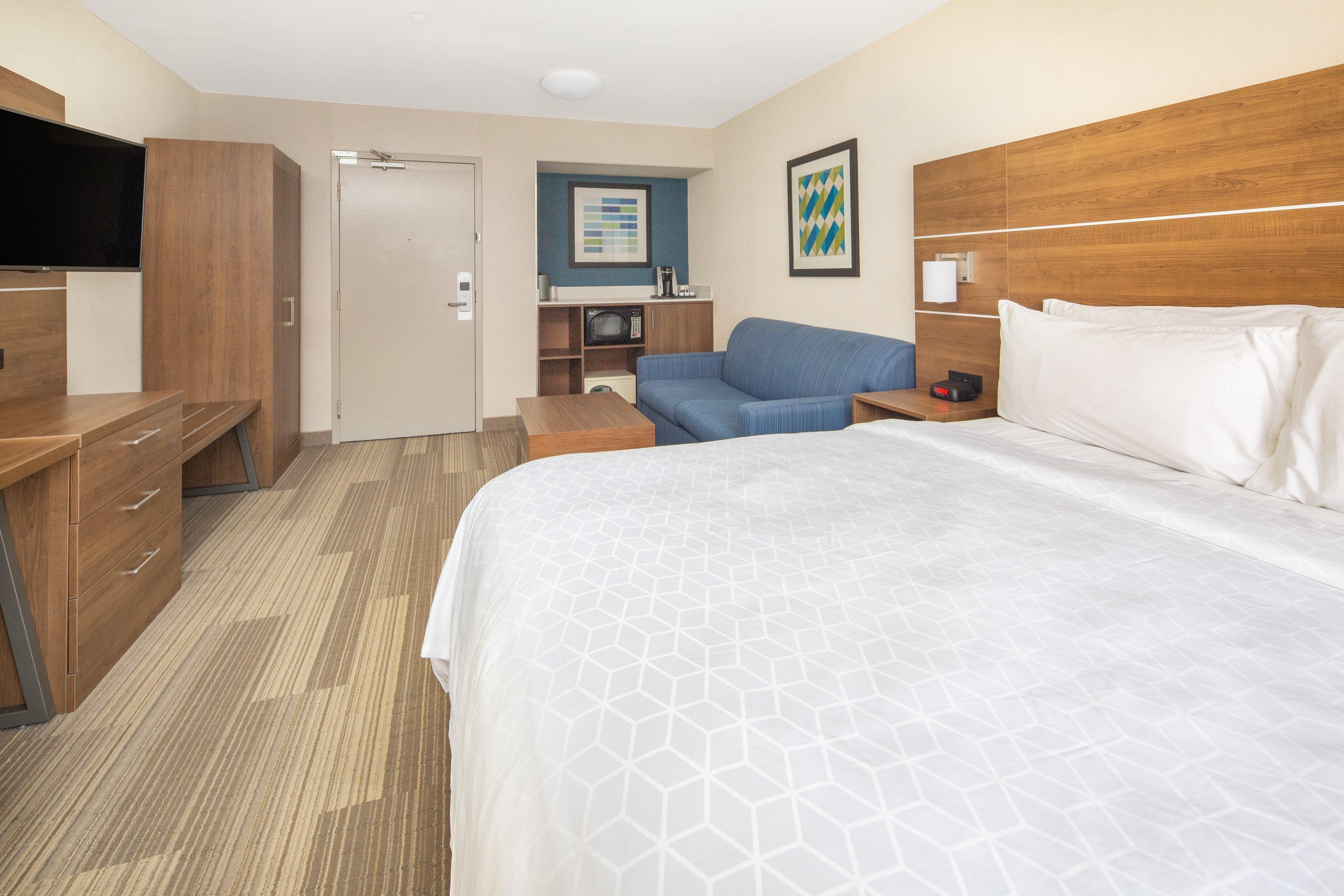 Hotel Express Airport-old Town By Ihg