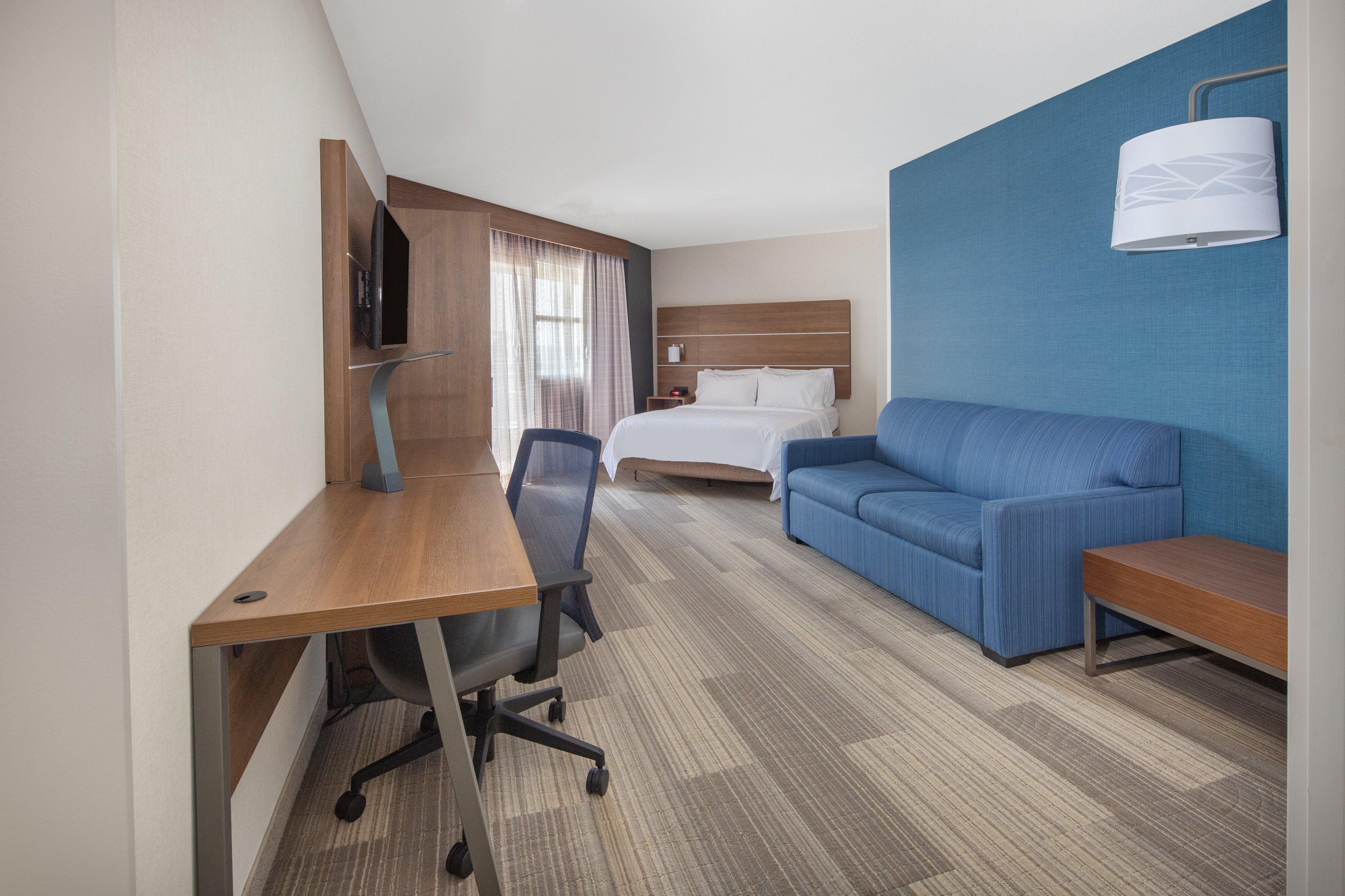 Express Airport-old Town By Ihg 2*