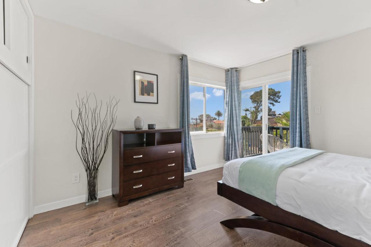 Lovely Ocean View Beach House 3br Sleeps 9 Holiday home San Diego