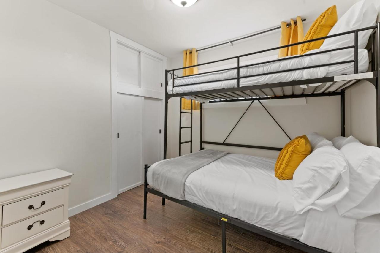 Lovely Ocean View Beach House 3br Sleeps 9 *