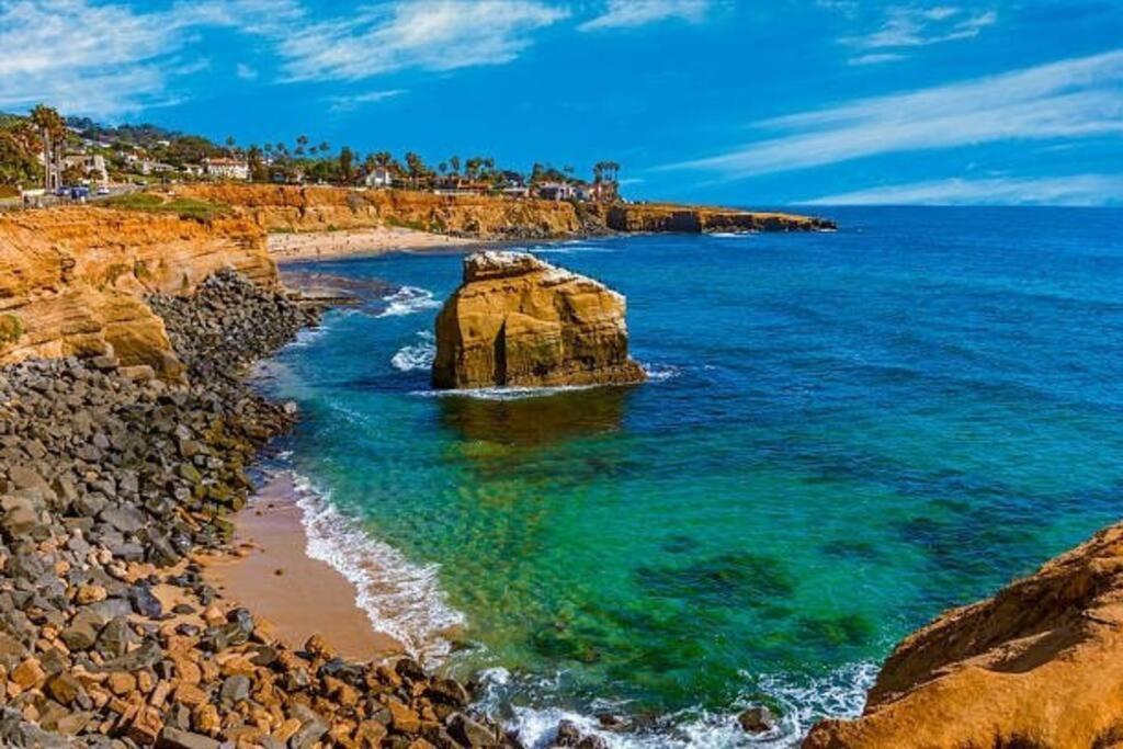 Lovely Ocean View Beach House 3br Sleeps 9 Holiday home *