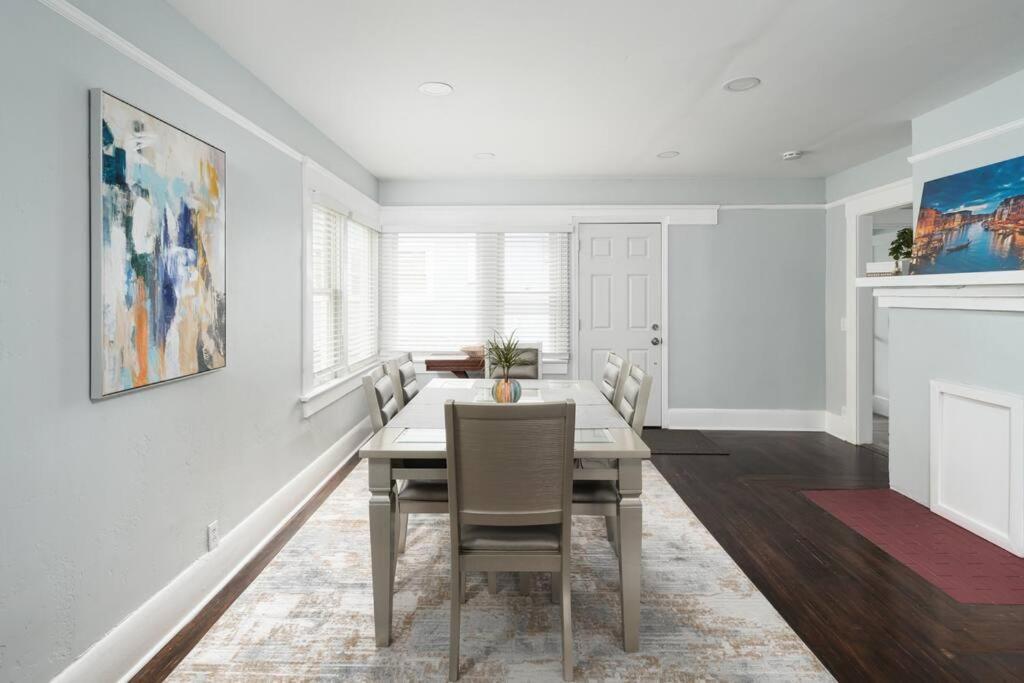 Bankers Hill Chic Roomy Near Airport * San Diego