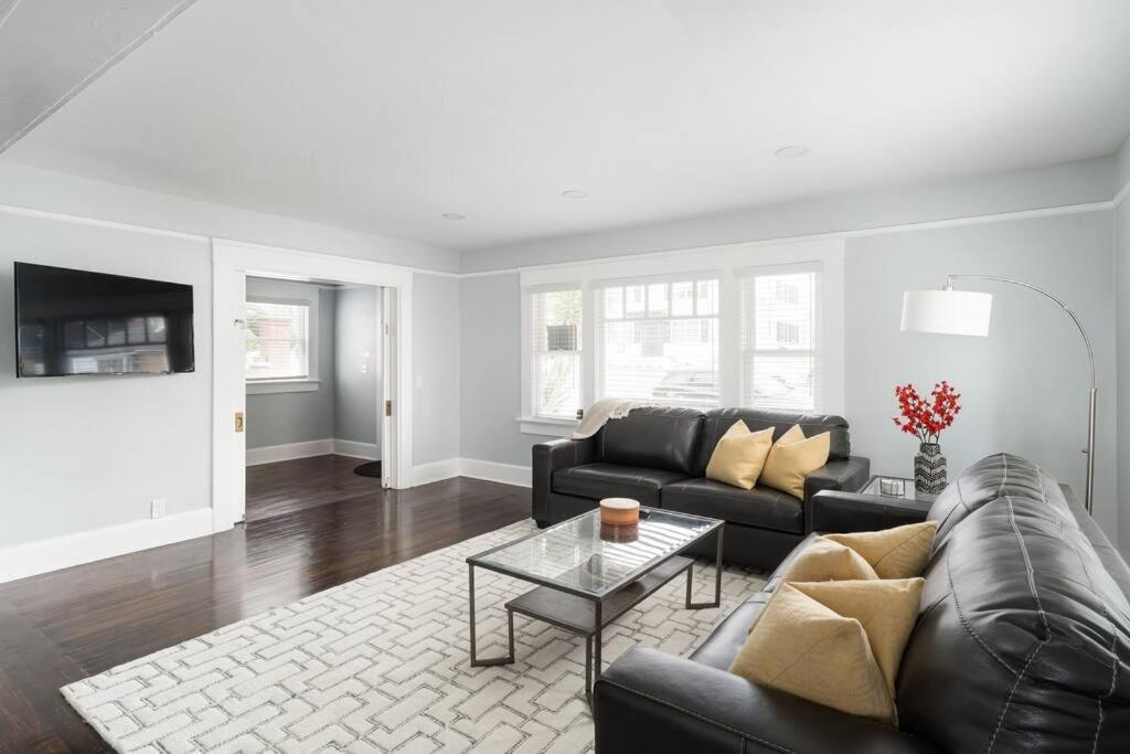 Apartment Bankers Hill Chic Roomy Near Airport *