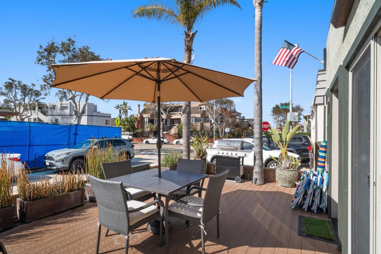 Holiday home Stunning - Large Patio, Parking, Ac & Dog Friendly!