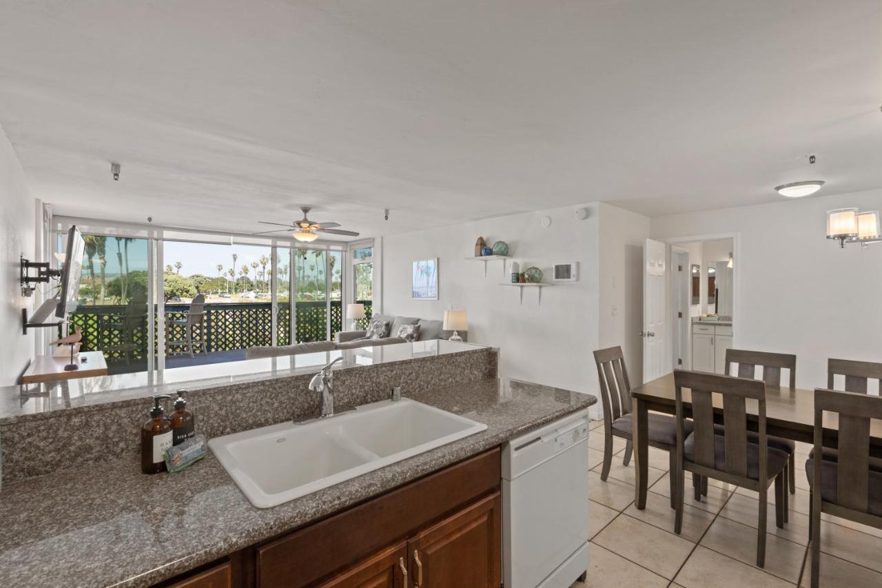 Belmont Ocean Views - Massive Private Deck, Grill & Parking *