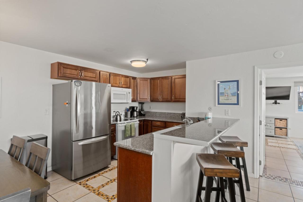 Belmont Ocean Views - Massive Private Deck, Grill & Parking San Diego