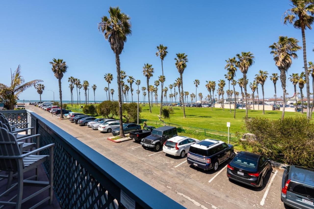 Belmont Ocean Views - Massive Private Deck, Grill & Parking