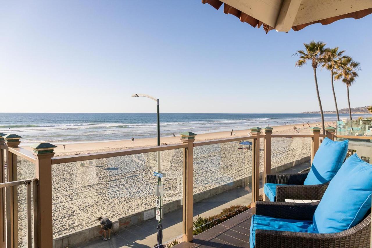 Oceanfront, Two-level With Stunning View, Decks, Fast Wifi & Fireplace