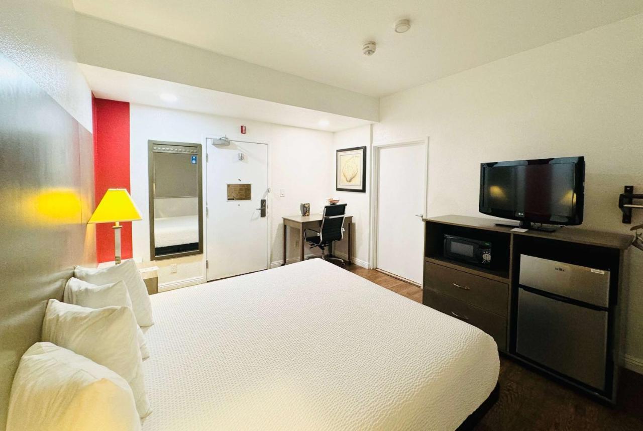 Ramada By Wyndham Airport 2* San Diego