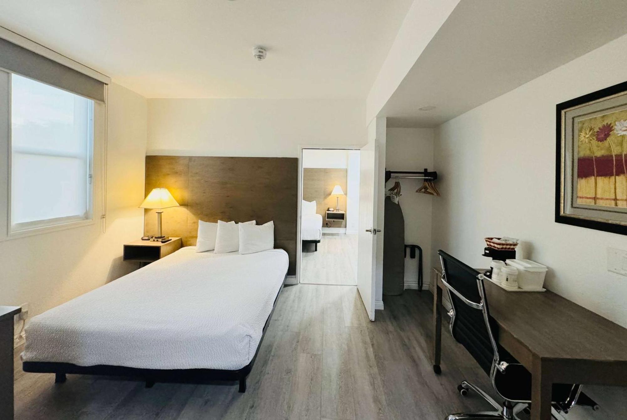 Ramada By Wyndham Airport 2* San Diego