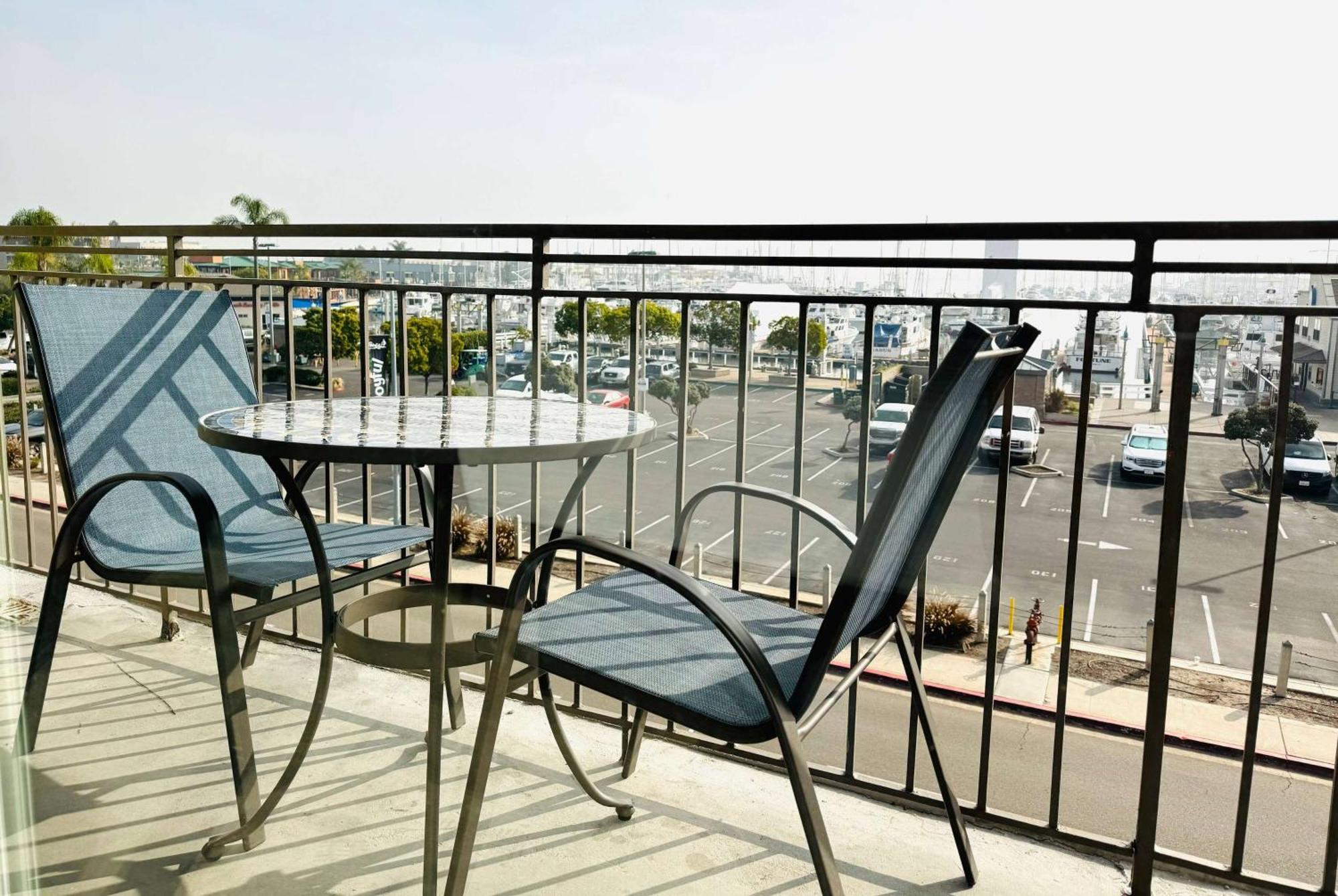 Hotel Ramada By Wyndham Airport