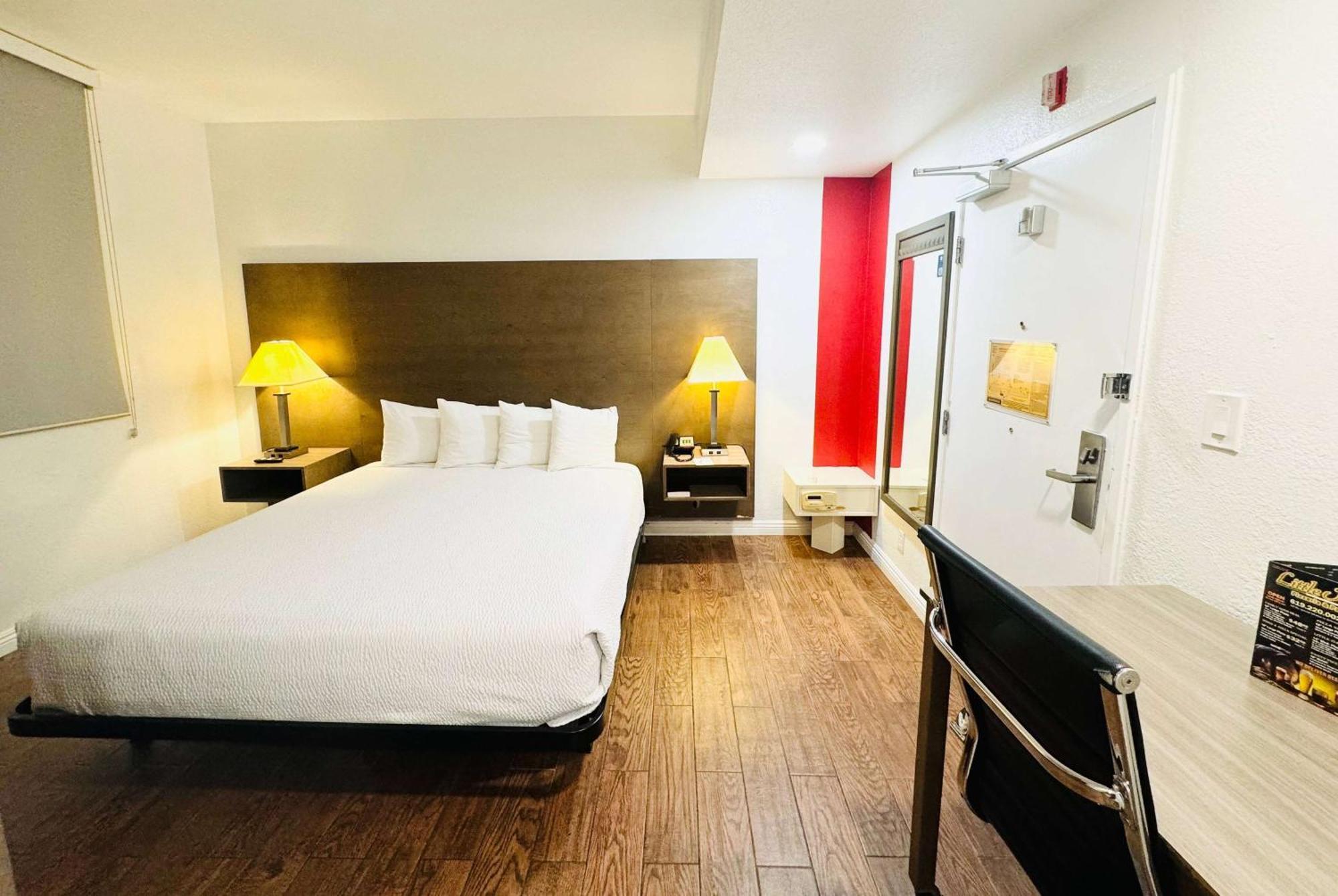 Ramada By Wyndham Airport Hotel San Diego