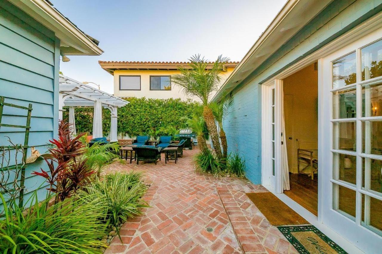 Holiday home Oceanfront Dog Friendly With Waterfront Porch, Gas Grill, Hot Tub & Fire Pit
