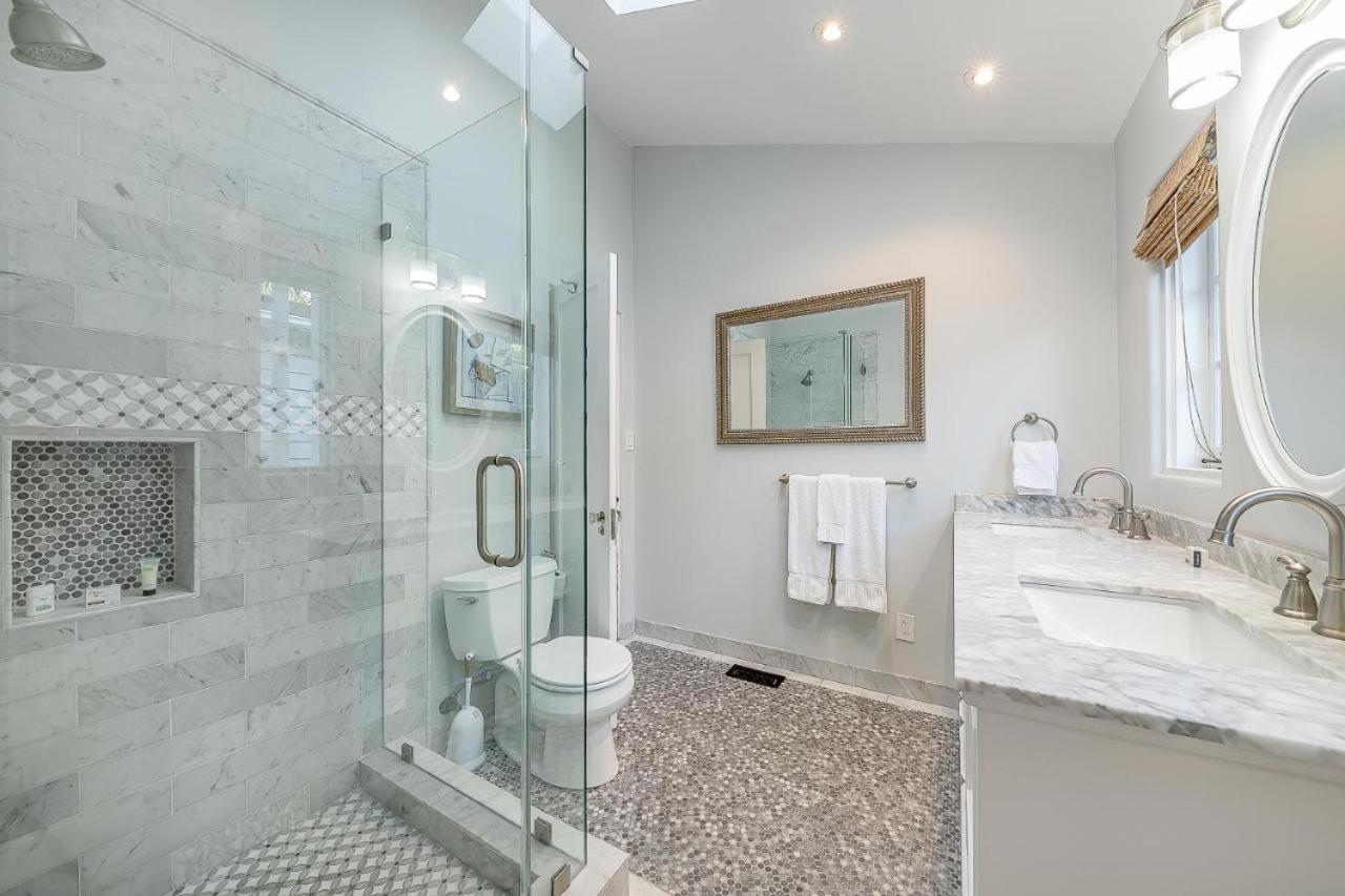 Oceanfront Dog Friendly With Waterfront Porch, Gas Grill, Hot Tub & Fire Pit * San Diego