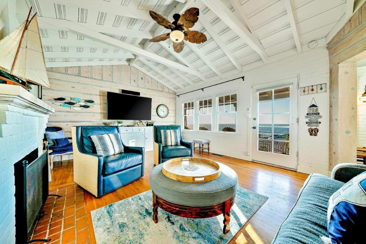 Oceanfront Dog Friendly With Waterfront Porch, Gas Grill, Hot Tub & Fire Pit *