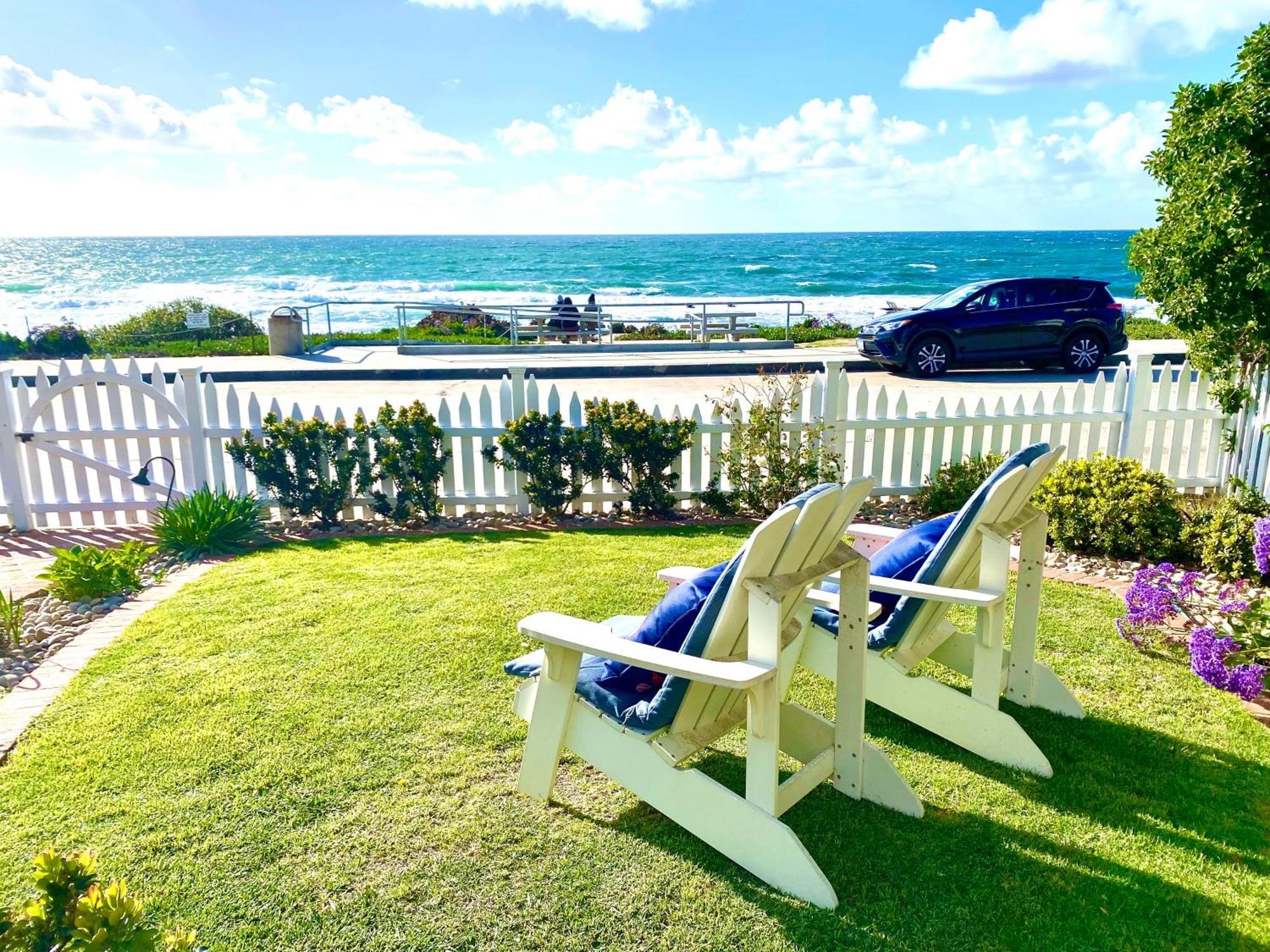 Holiday home Oceanfront Dog Friendly With Waterfront Porch, Gas Grill, Hot Tub & Fire Pit
