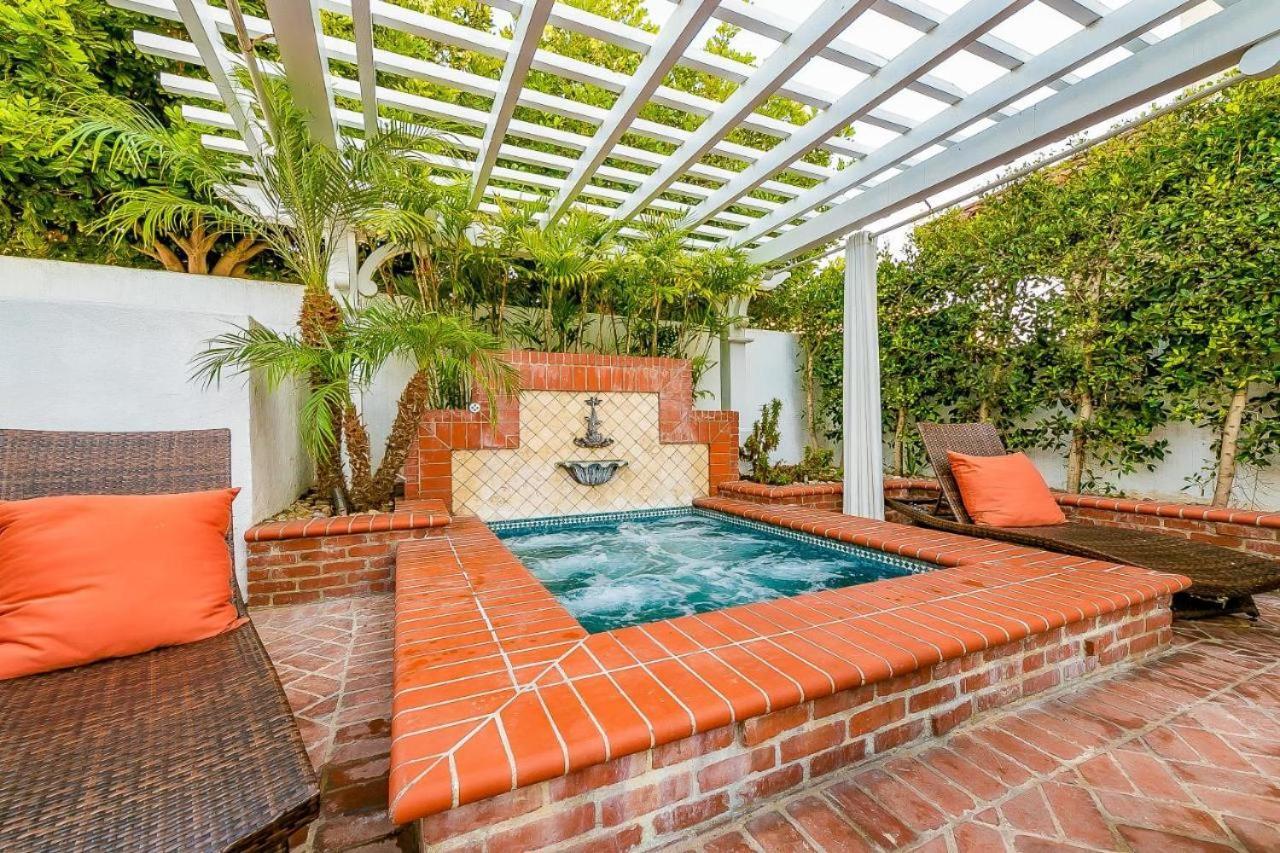 Oceanfront Dog Friendly With Waterfront Porch, Gas Grill, Hot Tub & Fire Pit San Diego