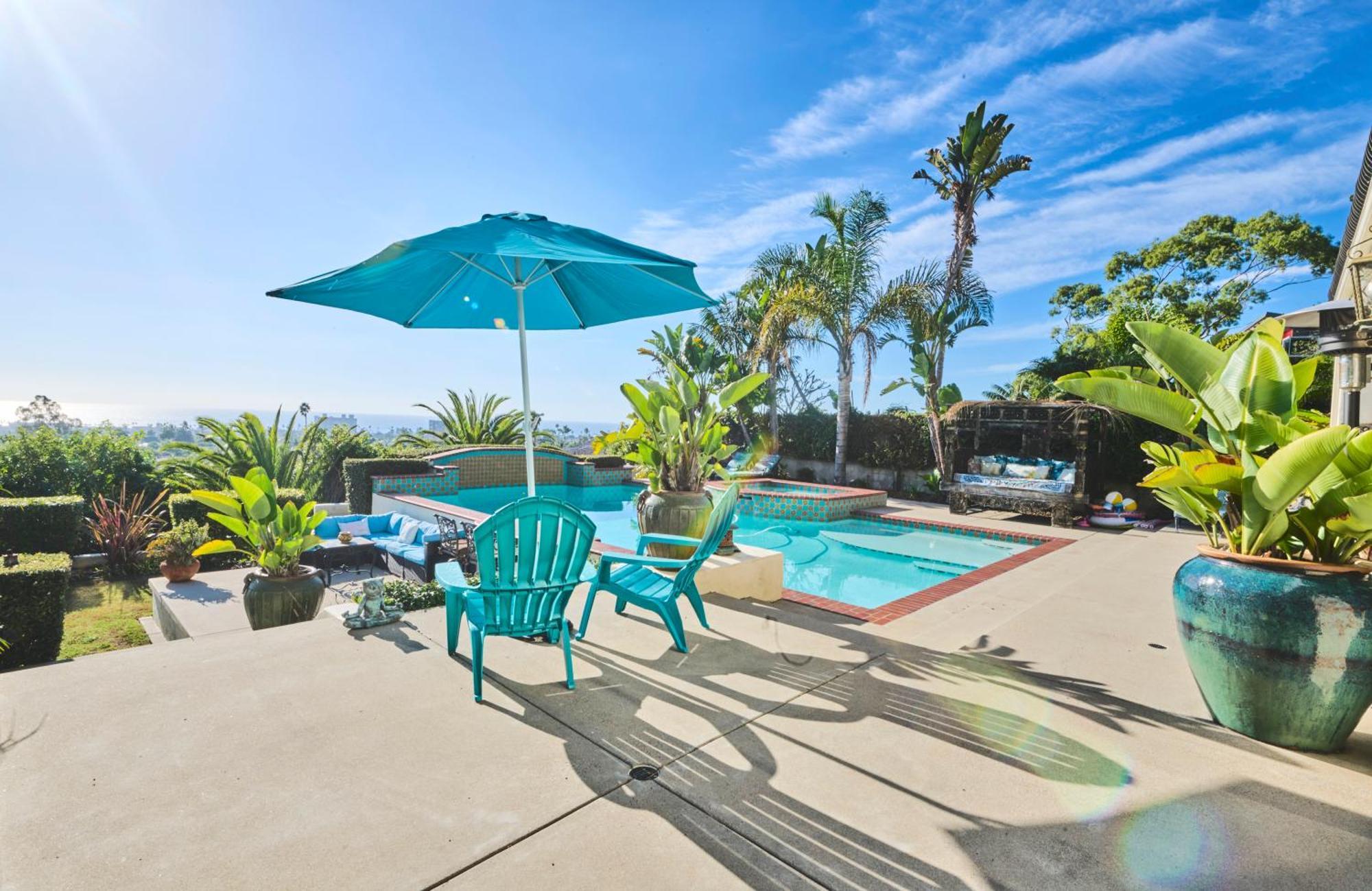Guest house 360 Degree Ocean & Views With Pool, Spa, Close To The Beach! Pets Ok
