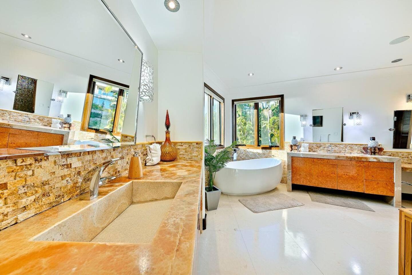 Ocean View Serenity With Theater And Heated Pool Holiday home *