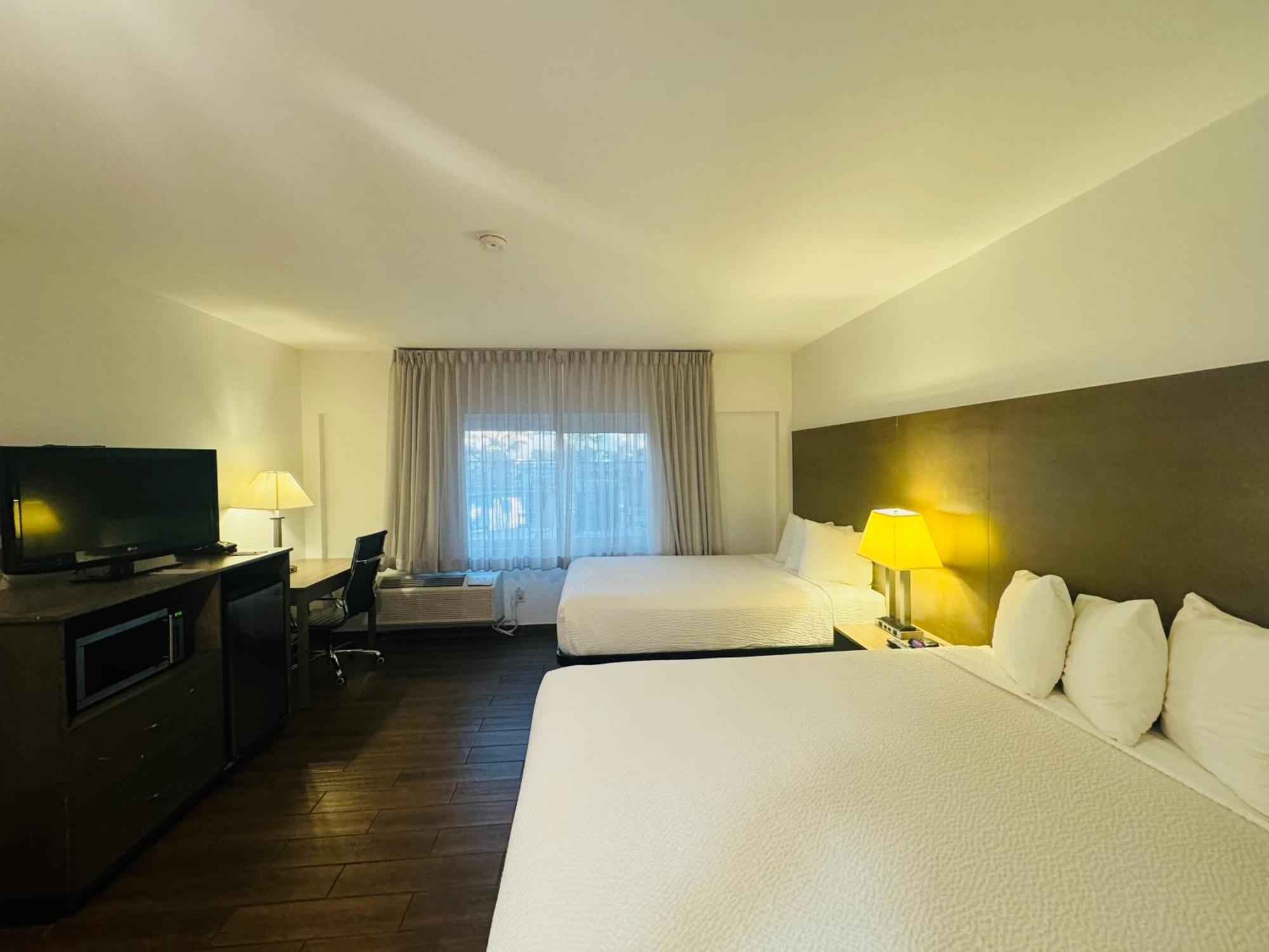 Ramada By Wyndham Airport