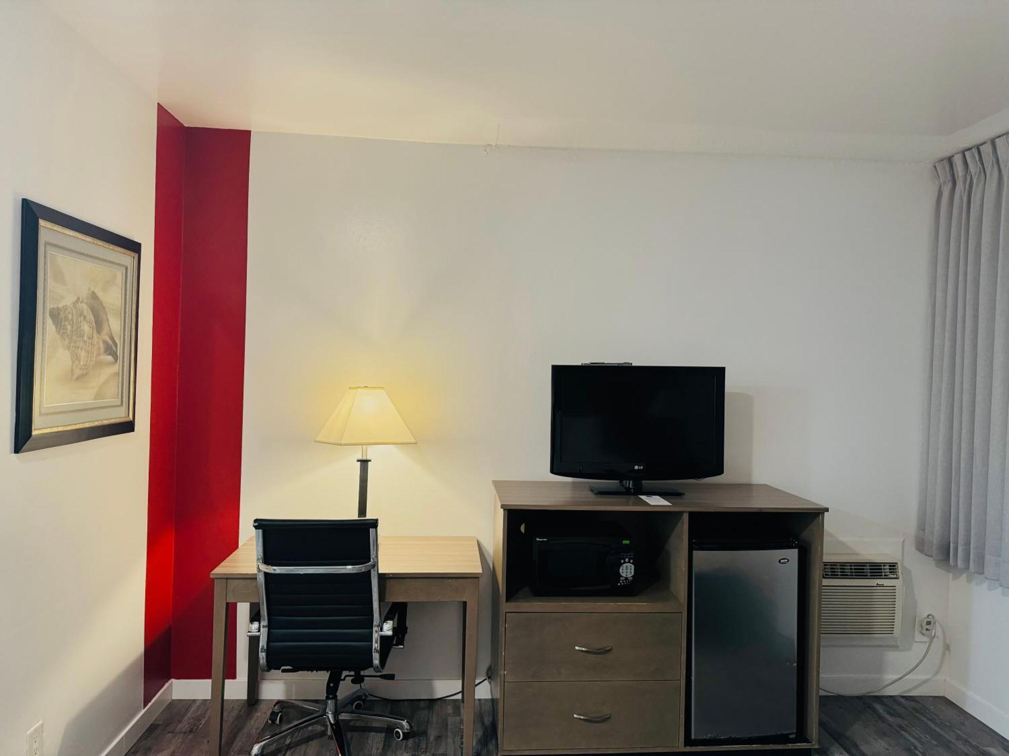 Hotel Ramada By Wyndham Airport San Diego