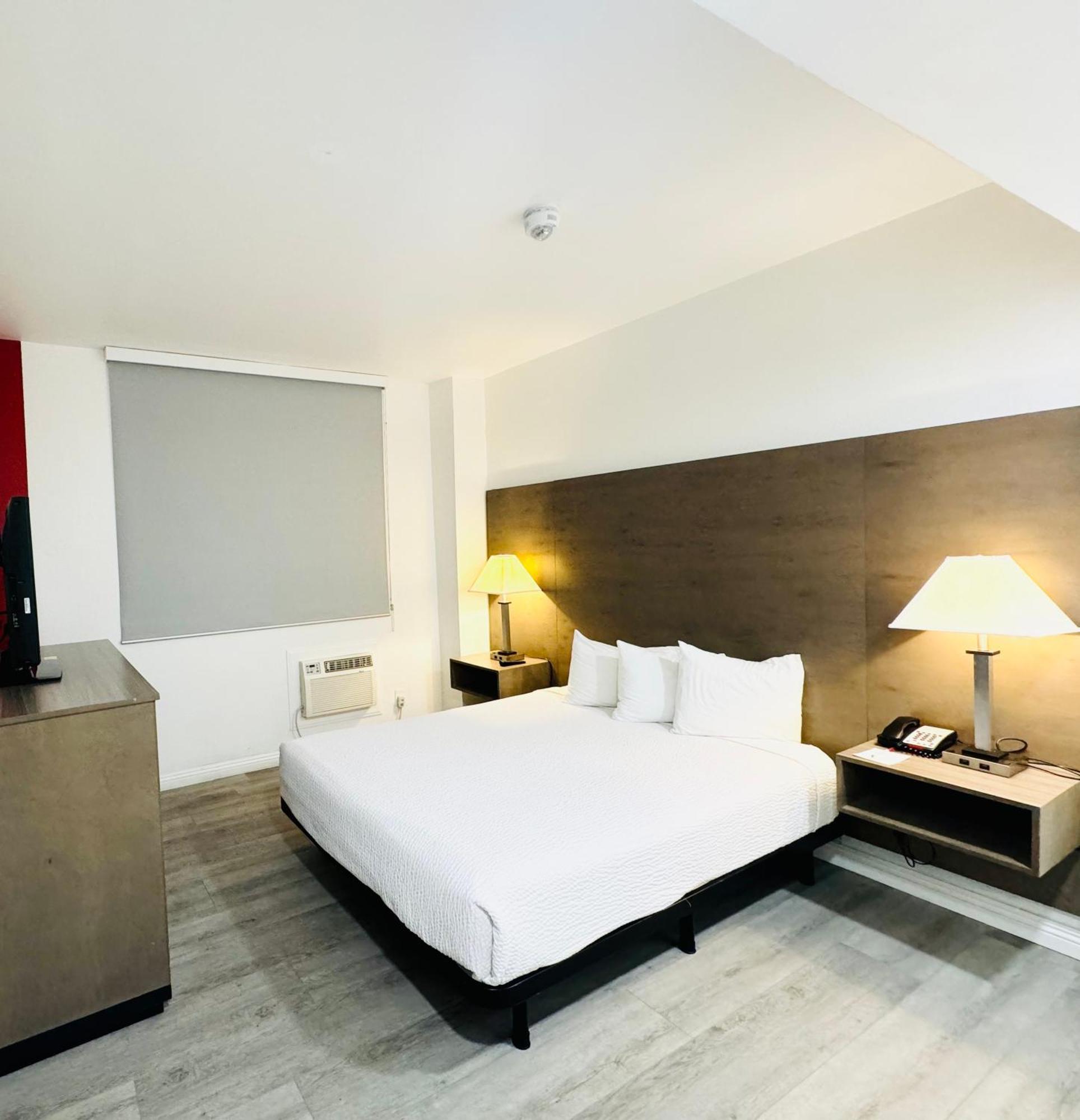 Ramada By Wyndham Airport