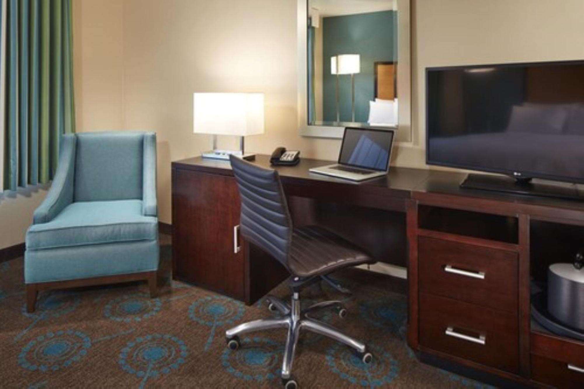 Hampton Mission Valley Hotel 3*