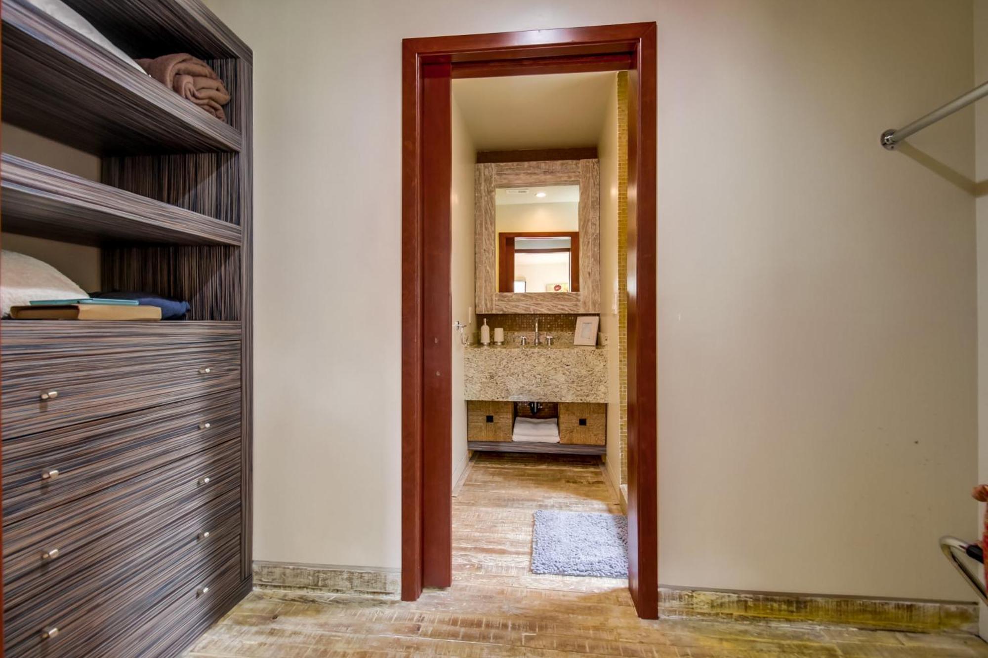 Holiday home Sunset Cliffs Modern Luxury Estate W Ocean Views, Oversized Spa, Ac, Yard! San Diego