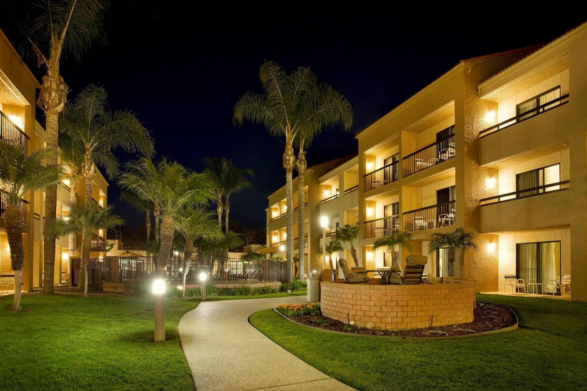 Courtyard By Marriott Sorrento Valley