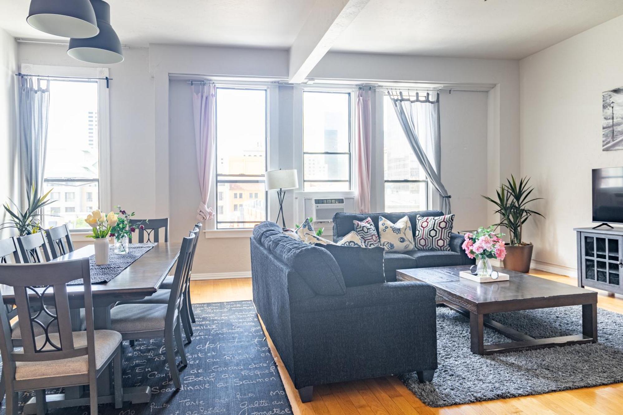 Greely Gaslamp - Loft W Parking & 4 Beds #401
