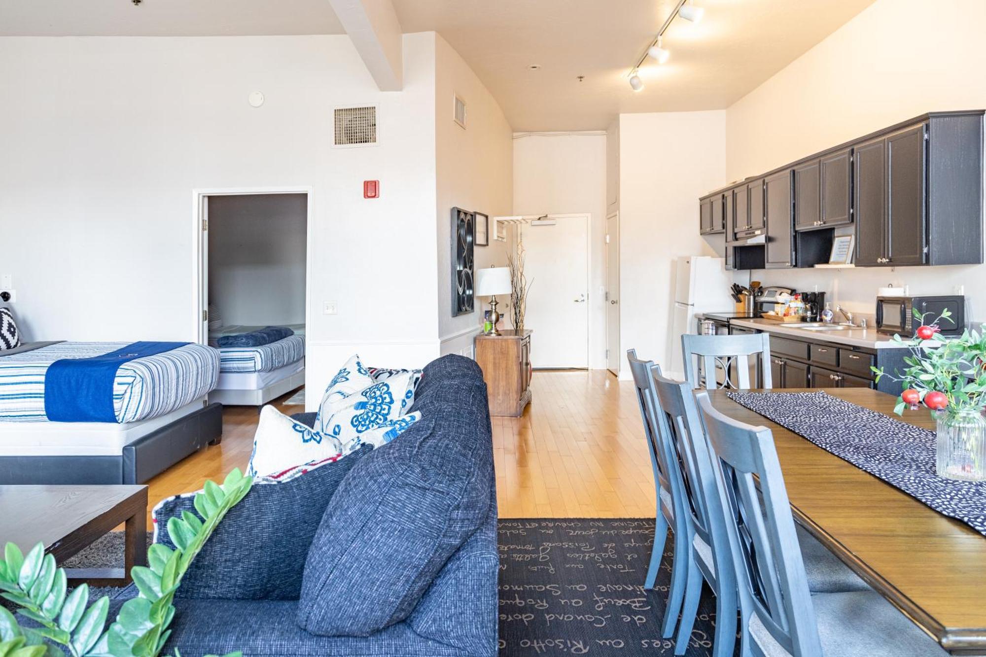 Hotel Greely Gaslamp - Loft W Parking & 4 Beds #401 San Diego