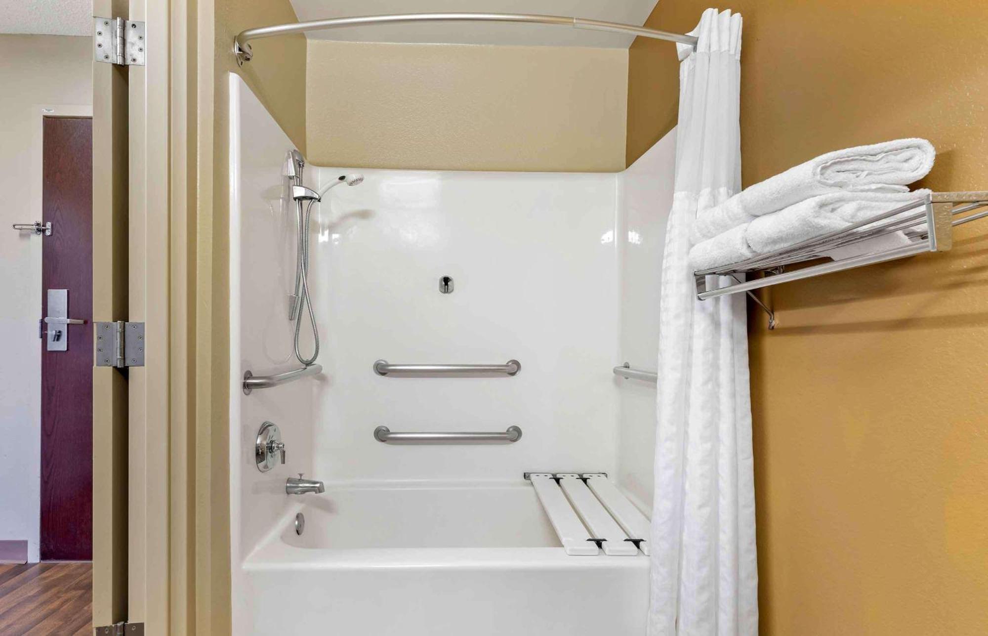 Hotel Extended America - - Circle