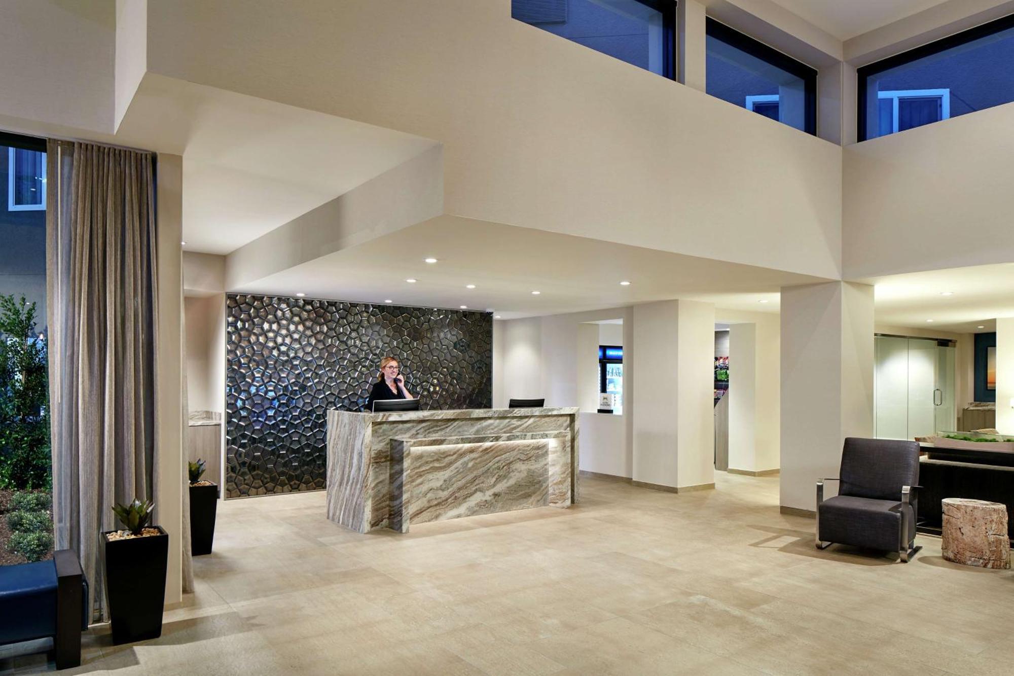 Hotel Hilton Garden Mission Valley/stadium 3*