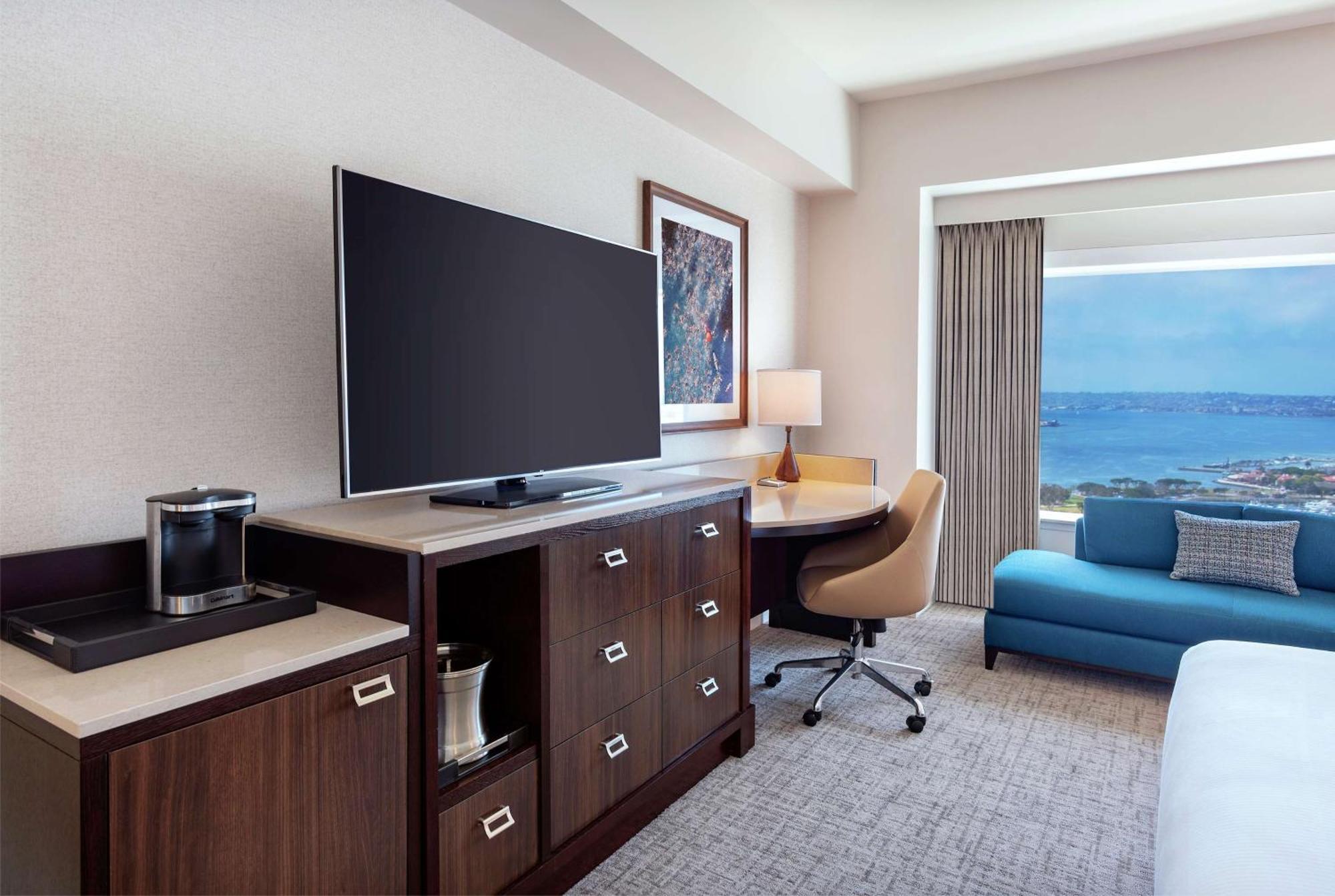 Hilton Bayfront 4*