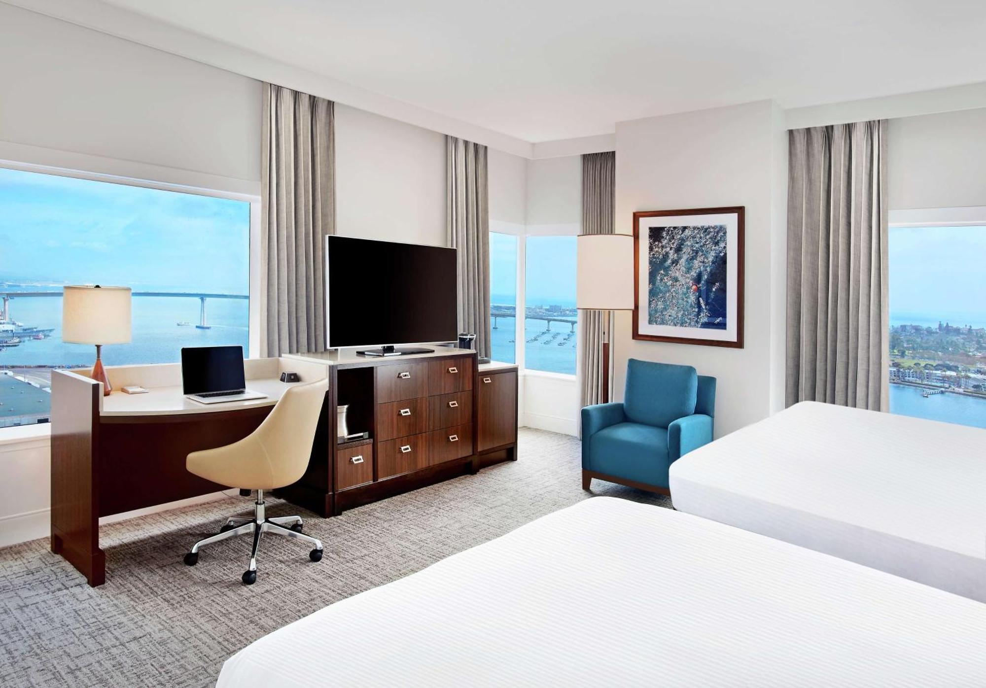 Hotel Hilton Bayfront 4*