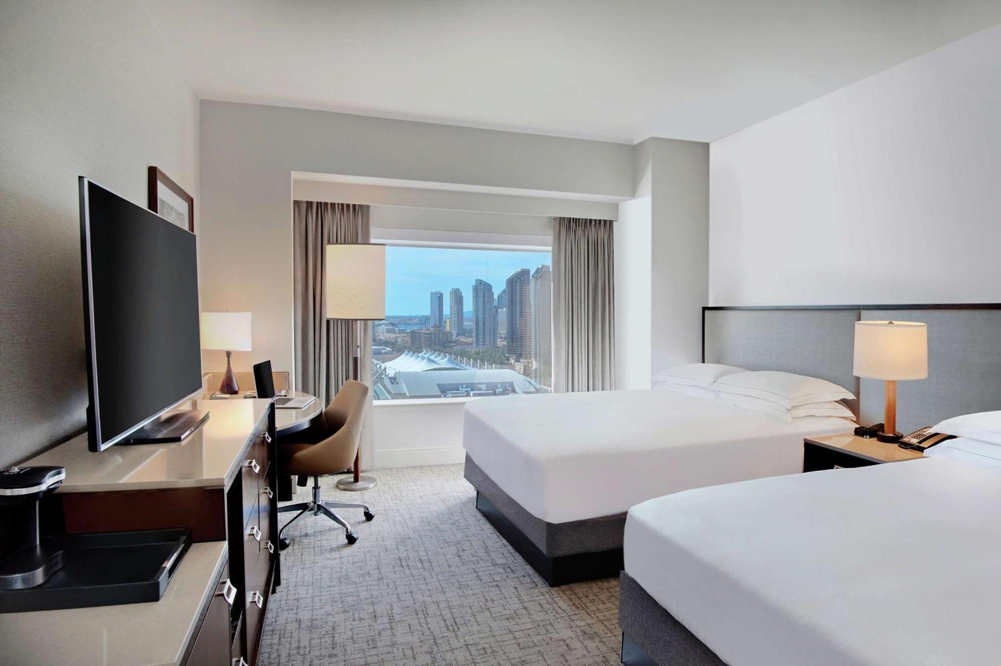 Hilton Bayfront 4*
