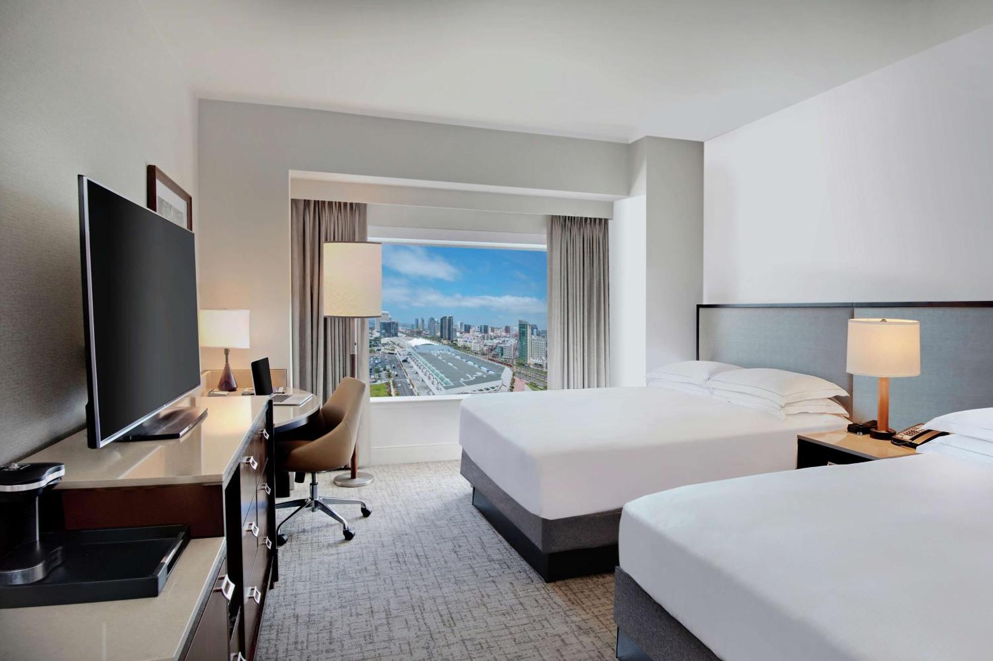 Hilton Bayfront Hotel 4*