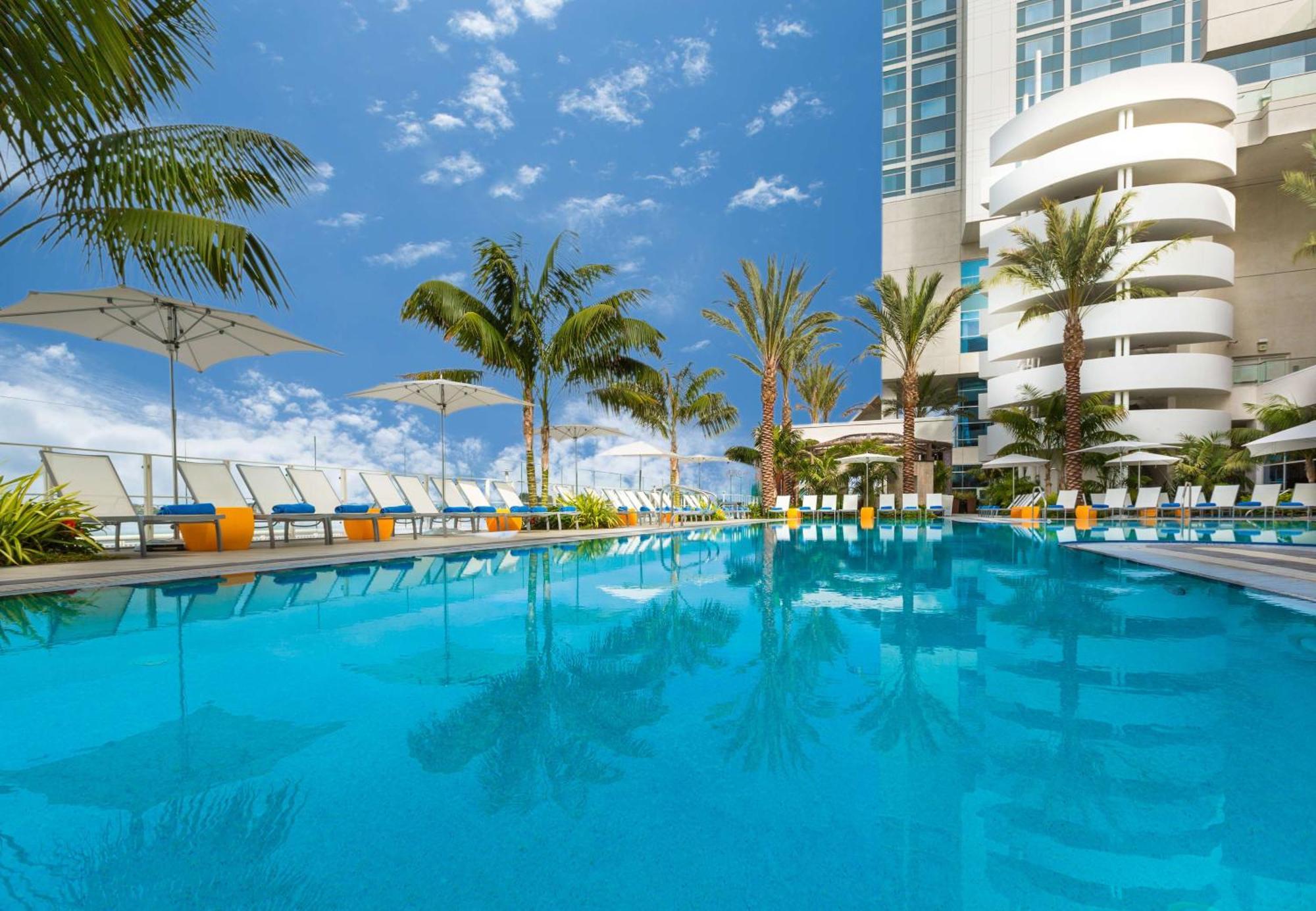 Hilton Bayfront 4*