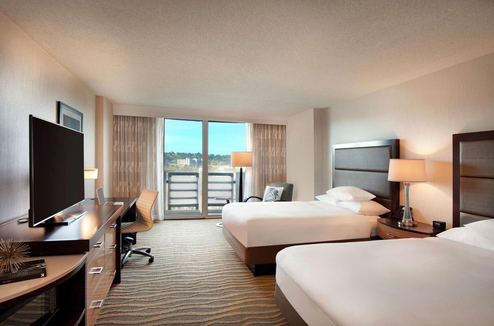 Hotel Doubletree By Hilton San Diego-mission Valley